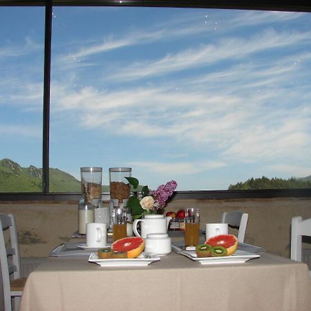 Domaine Des Massols Bed & Breakfast Marsat Exterior photo