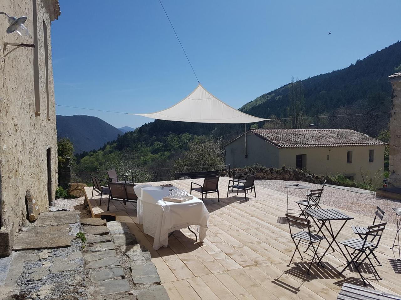 Domaine Des Massols Bed & Breakfast Marsat Exterior photo